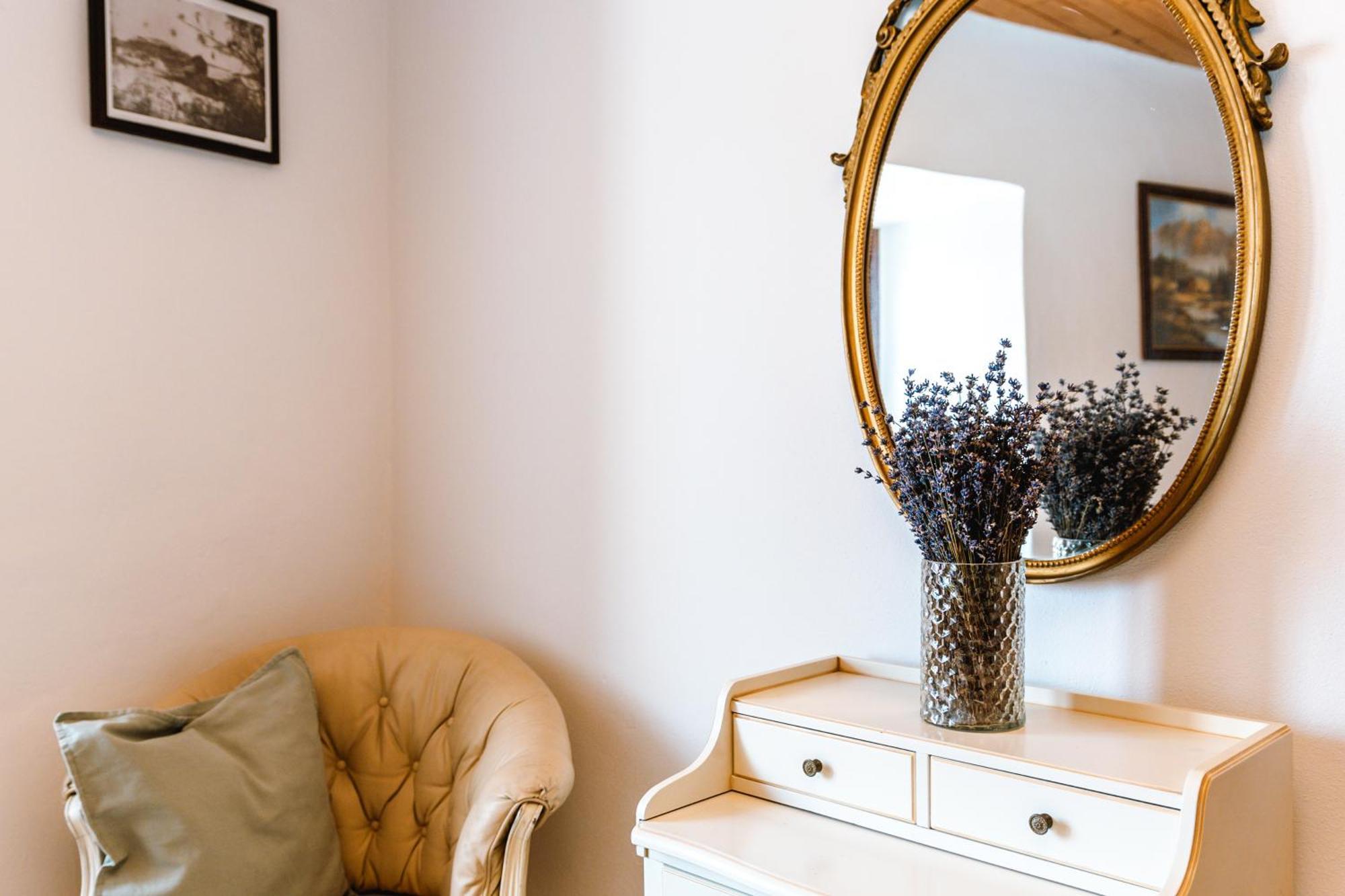 Apartment Valetovi Stanjel Ngoại thất bức ảnh
